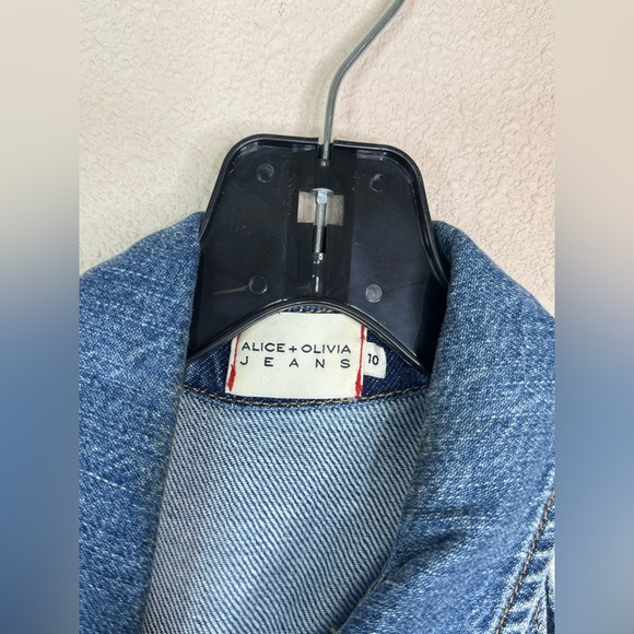 ALICE AND OLIVIA
Miranda Denim Mini Dress In Albee Vintage Blue size 10 - Picture 4 of 9